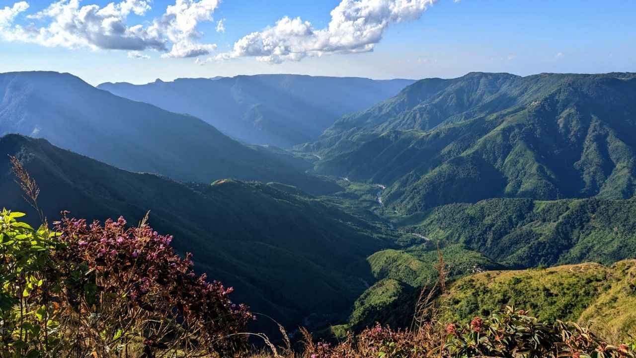Laitlum Canyon (Top Places to Visit in Meghalaya)
